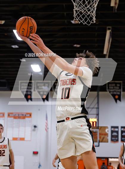 Thumbnail 2 in Dayton @ Douglas photogallery.