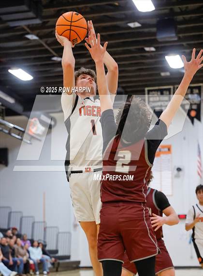 Thumbnail 3 in Dayton @ Douglas photogallery.