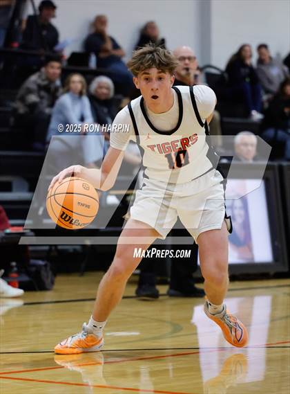 Thumbnail 2 in Dayton @ Douglas photogallery.