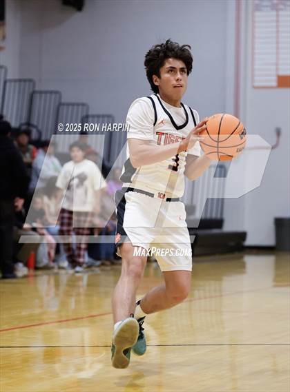 Thumbnail 1 in Dayton @ Douglas photogallery.