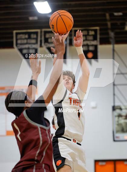 Thumbnail 1 in Dayton @ Douglas photogallery.