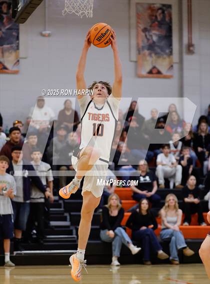 Thumbnail 3 in Dayton @ Douglas photogallery.