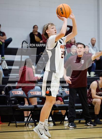 Thumbnail 2 in Dayton @ Douglas photogallery.