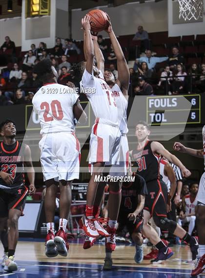 Thumbnail 2 in Tuckahoe vs. Hamilton (Section 1 Class C Final) photogallery.