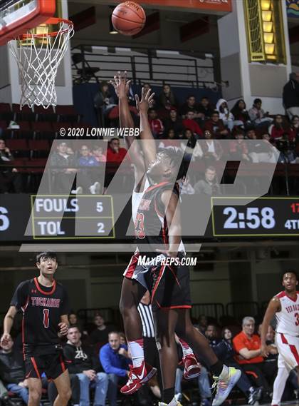 Thumbnail 2 in Tuckahoe vs. Hamilton (Section 1 Class C Final) photogallery.