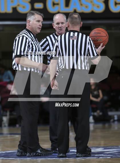 Thumbnail 3 in Tuckahoe vs. Hamilton (Section 1 Class C Final) photogallery.