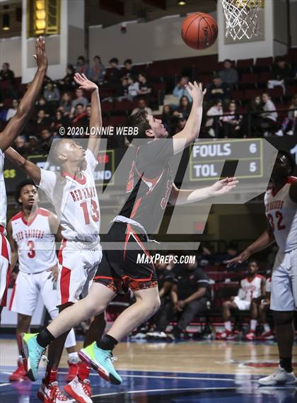 Thumbnail 3 in Tuckahoe vs. Hamilton (Section 1 Class C Final) photogallery.