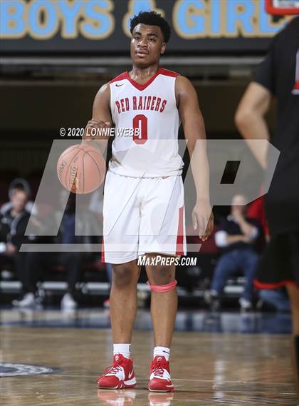Thumbnail 2 in Tuckahoe vs. Hamilton (Section 1 Class C Final) photogallery.