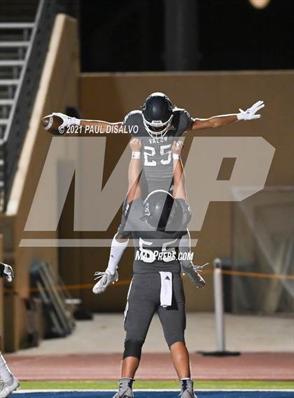 Thumbnail 3 in Fort Collins @ Valor Christian (CHSAA 5A 2nd Round) photogallery.