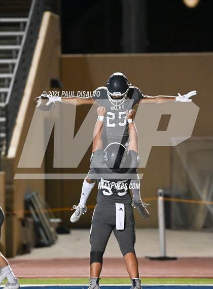 Thumbnail 2 in Fort Collins @ Valor Christian (CHSAA 5A 2nd Round) photogallery.