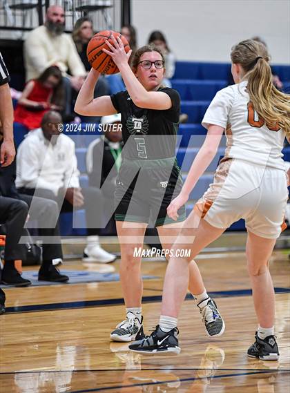 Thumbnail 3 in Caldwell vs Taylor photogallery.