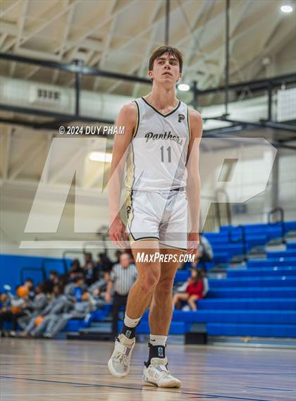 Thumbnail 2 in Servite vs. Peninsula photogallery.