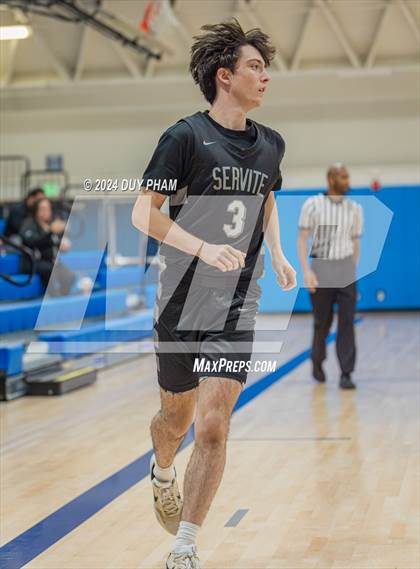 Thumbnail 2 in Servite vs. Peninsula photogallery.