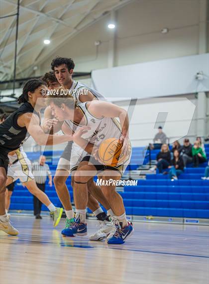 Thumbnail 2 in Servite vs. Peninsula photogallery.