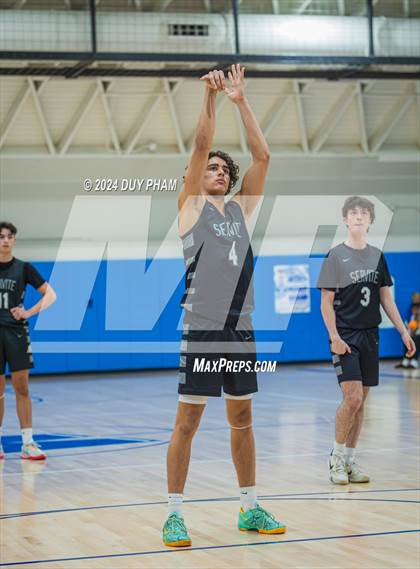 Thumbnail 3 in Servite vs. Peninsula photogallery.