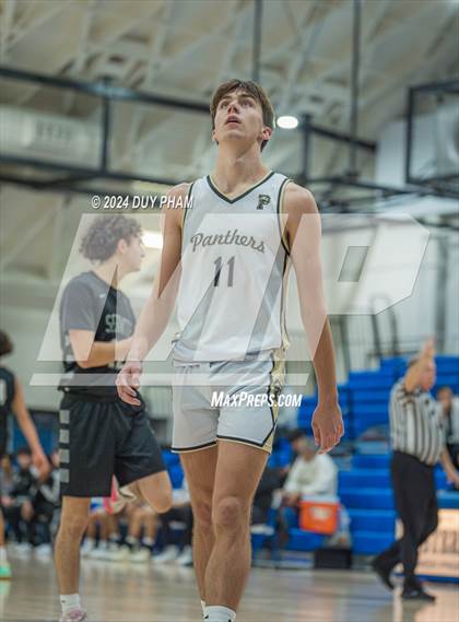 Thumbnail 2 in Servite vs. Peninsula photogallery.