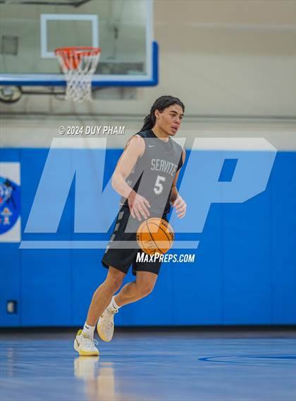 Thumbnail 3 in Servite vs. Peninsula photogallery.