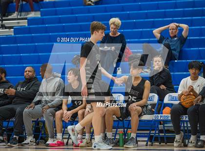 Thumbnail 3 in Servite vs. Peninsula photogallery.