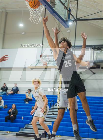 Thumbnail 2 in Servite vs. Peninsula photogallery.