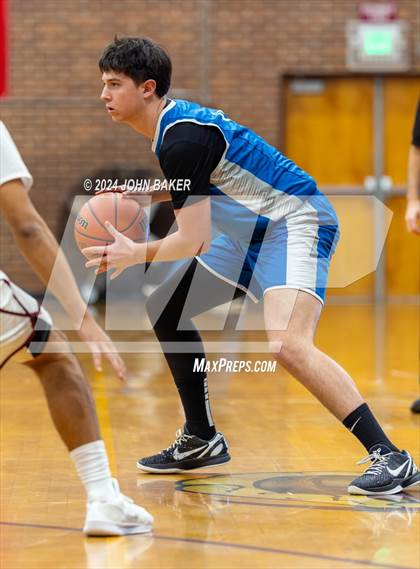 Thumbnail 2 in Sparks vs. McQueen (Nelson Electric Rail City Classic) photogallery.