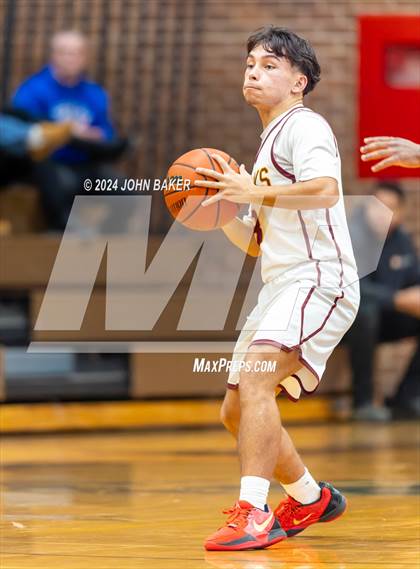 Thumbnail 3 in Sparks vs. McQueen (Nelson Electric Rail City Classic) photogallery.