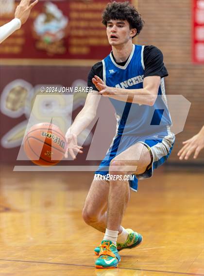 Thumbnail 3 in Sparks vs. McQueen (Nelson Electric Rail City Classic) photogallery.