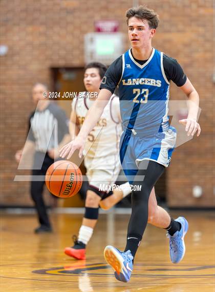 Thumbnail 2 in Sparks vs. McQueen (Nelson Electric Rail City Classic) photogallery.