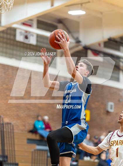 Thumbnail 2 in Sparks vs. McQueen (Nelson Electric Rail City Classic) photogallery.