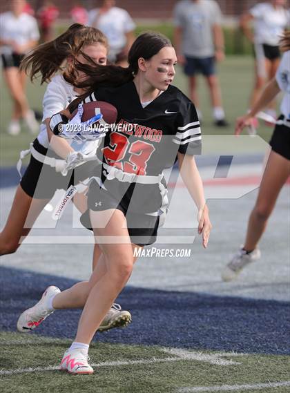 Thumbnail 2 in Lakewood vs Valor Christian photogallery.