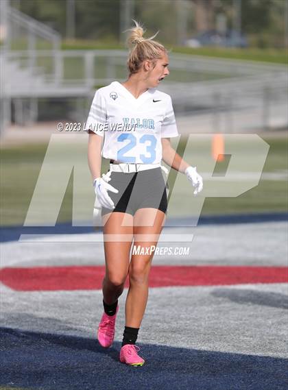 Thumbnail 1 in Lakewood vs Valor Christian photogallery.