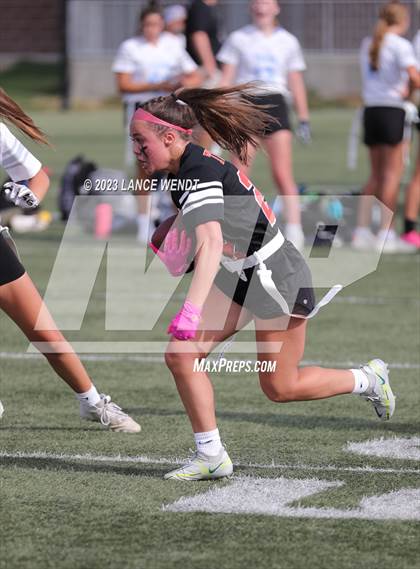 Thumbnail 3 in Lakewood vs Valor Christian photogallery.