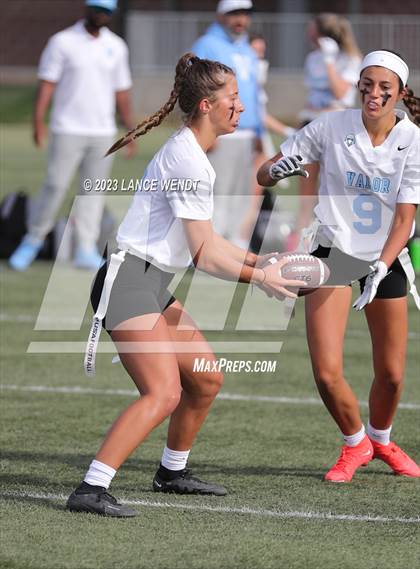 Thumbnail 2 in Lakewood vs Valor Christian photogallery.
