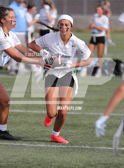 Thumbnail 3 in Lakewood vs Valor Christian photogallery.