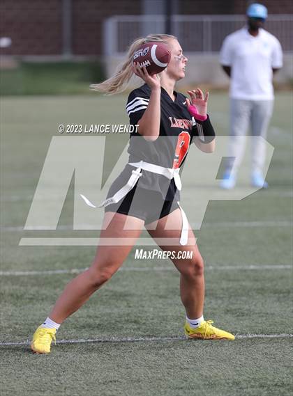 Thumbnail 1 in Lakewood vs Valor Christian photogallery.