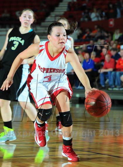 Thumbnail 2 in McPherson vs. Paola (KSHSAA State 4A Semifinal) photogallery.