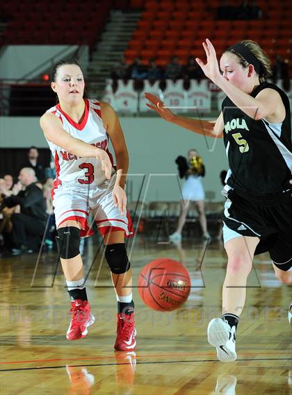 Thumbnail 2 in McPherson vs. Paola (KSHSAA State 4A Semifinal) photogallery.