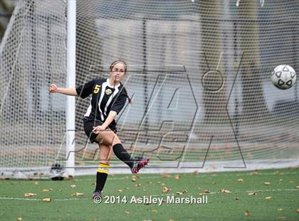 Thumbnail 3 in McKee Vo-Tech vs Beacon (PSAL A Division Quarterfinal) photogallery.
