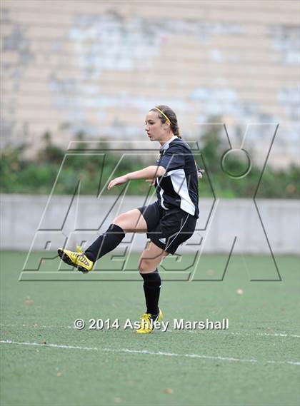 Thumbnail 2 in McKee Vo-Tech vs Beacon (PSAL A Division Quarterfinal) photogallery.