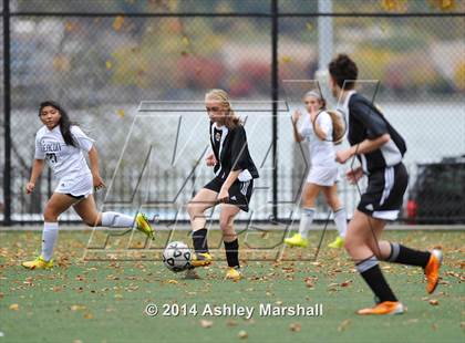 Thumbnail 2 in McKee Vo-Tech vs Beacon (PSAL A Division Quarterfinal) photogallery.