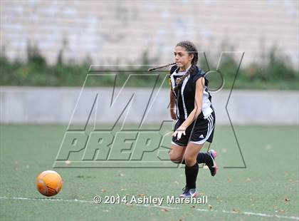 Thumbnail 3 in McKee Vo-Tech vs Beacon (PSAL A Division Quarterfinal) photogallery.