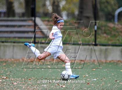 Thumbnail 3 in McKee Vo-Tech vs Beacon (PSAL A Division Quarterfinal) photogallery.