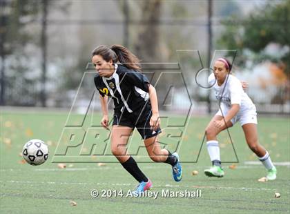 Thumbnail 3 in McKee Vo-Tech vs Beacon (PSAL A Division Quarterfinal) photogallery.