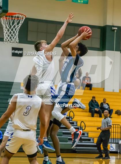 Thumbnail 1 in Hebron vs McKinney North (CFB Classic) photogallery.