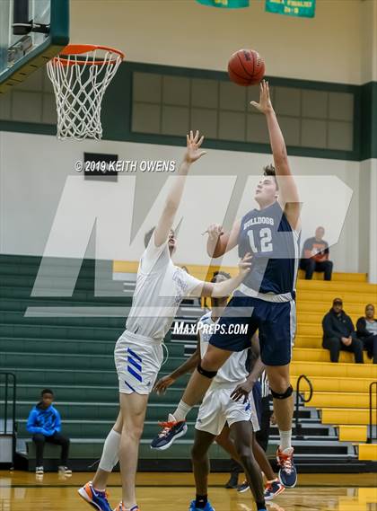 Thumbnail 1 in Hebron vs McKinney North (CFB Classic) photogallery.