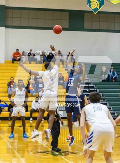 Thumbnail 1 in Hebron vs McKinney North (CFB Classic) photogallery.