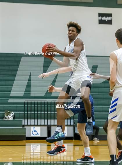 Thumbnail 1 in Hebron vs McKinney North (CFB Classic) photogallery.