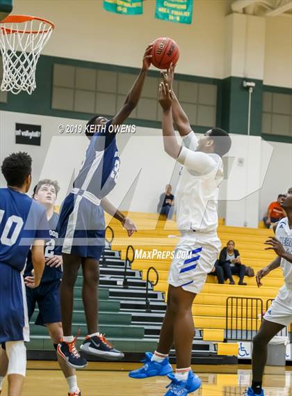 Thumbnail 2 in Hebron vs McKinney North (CFB Classic) photogallery.