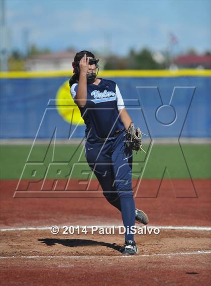 Thumbnail 3 in Canon City @ Valor Christian (CHSAA 4A Region 8 1st Round) photogallery.