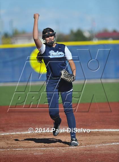 Thumbnail 2 in Canon City @ Valor Christian (CHSAA 4A Region 8 1st Round) photogallery.