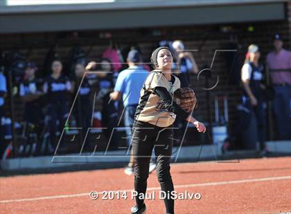 Thumbnail 2 in Canon City @ Valor Christian (CHSAA 4A Region 8 1st Round) photogallery.